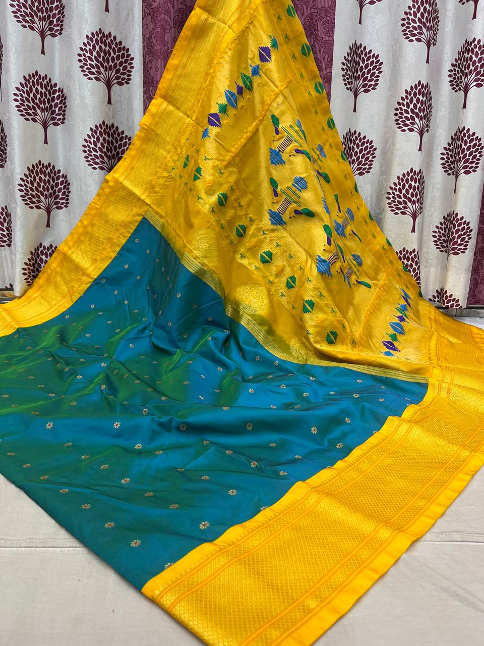 2-3-2 Kadiyal Paithani