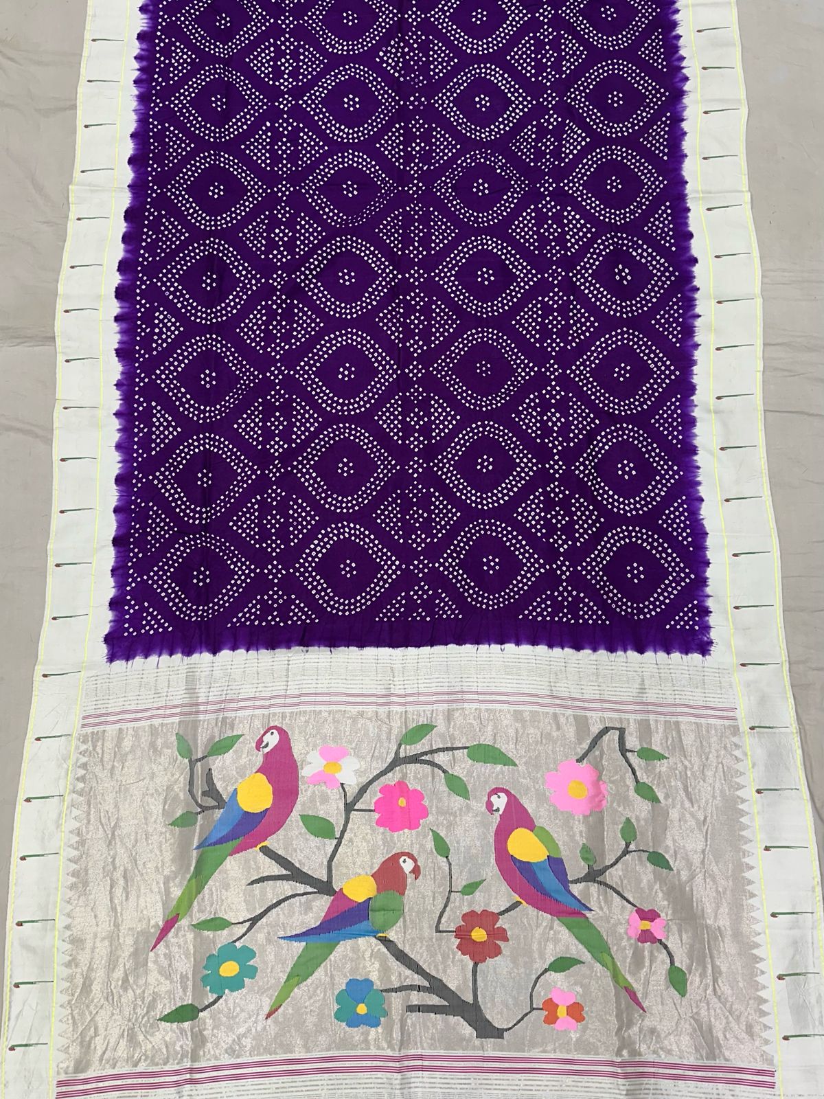 Muniya Bandhani Paithani Saree