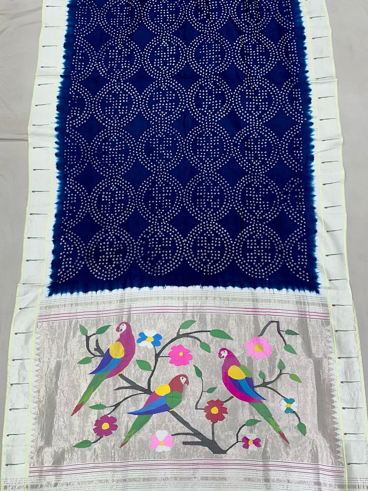 Muniya Bandhani Paithani Saree