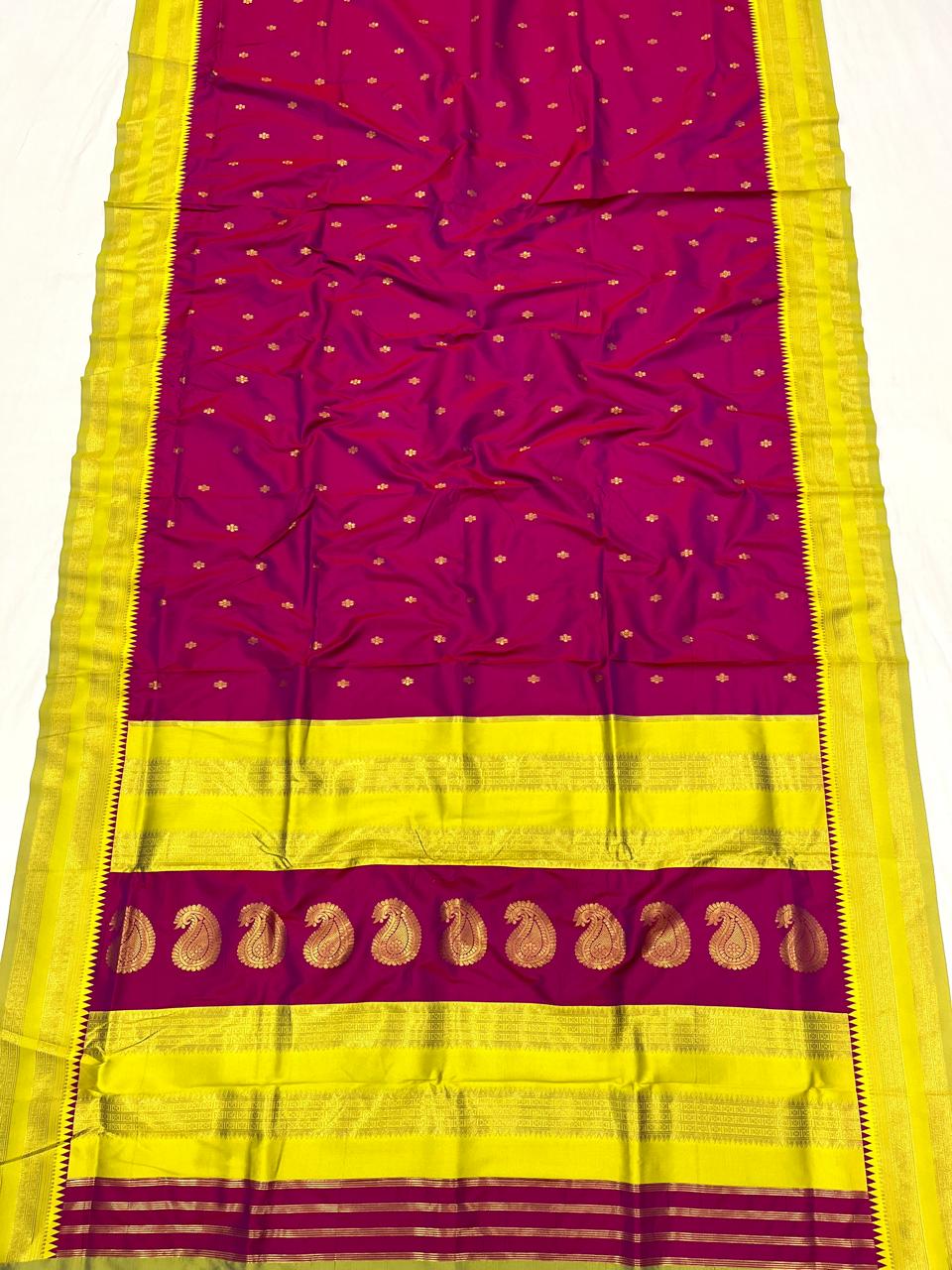 Semi Narayanpeth Saree