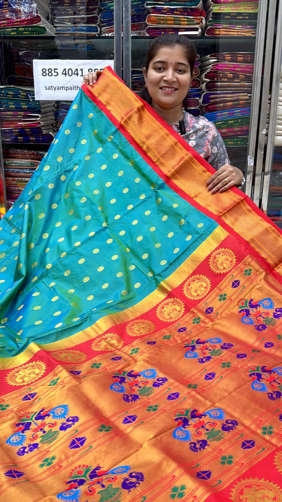 Pure Silk Kadiyal Border Paithani