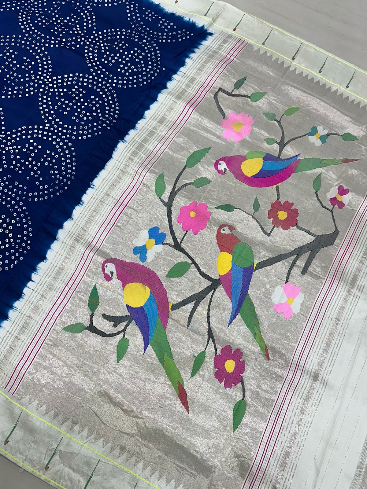 Muniya Bandhani Paithani Saree