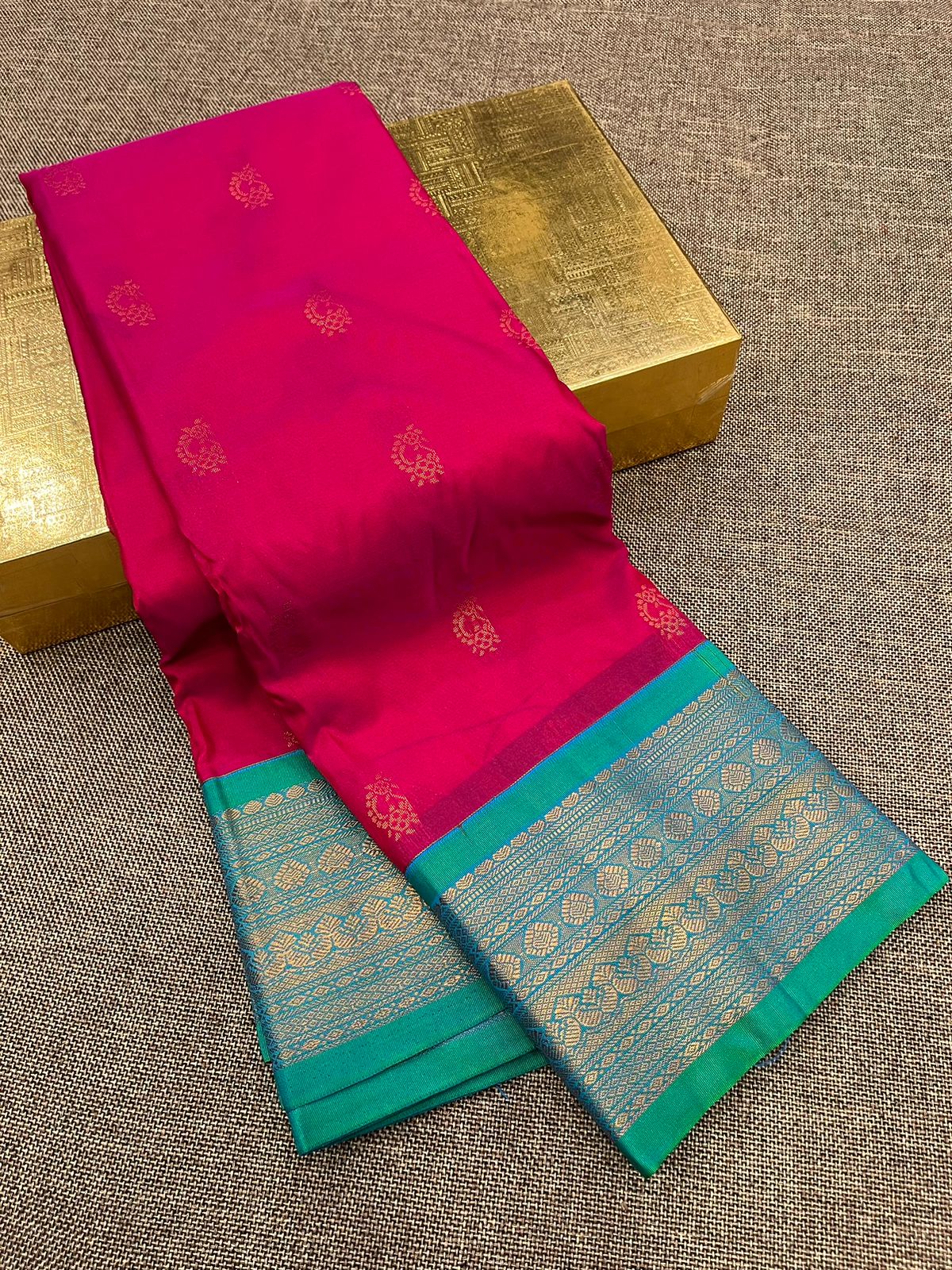 Nath paithqani saree