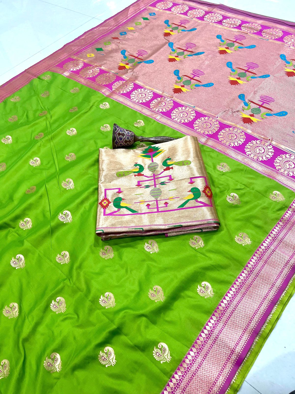 Tanuja Paithani Saree