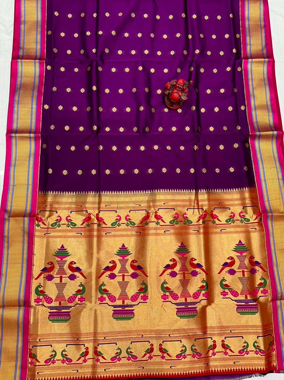 Nauvari Saree