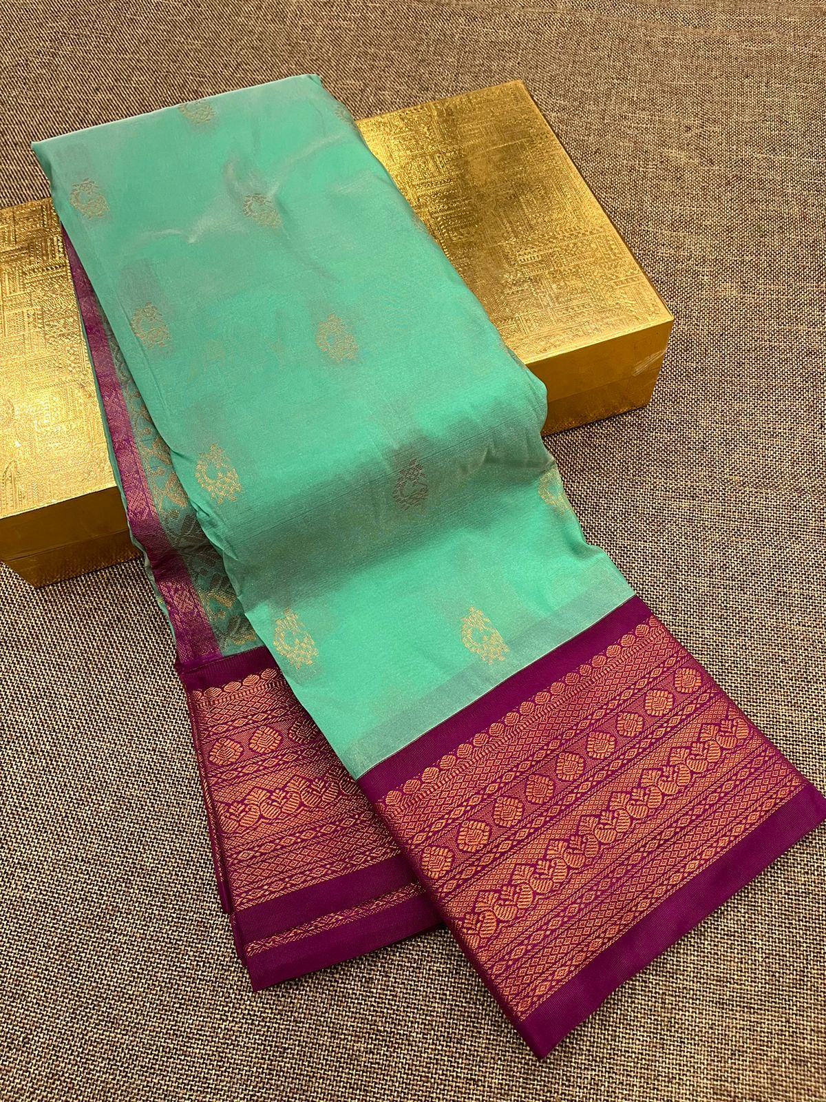 Nath paithani saree