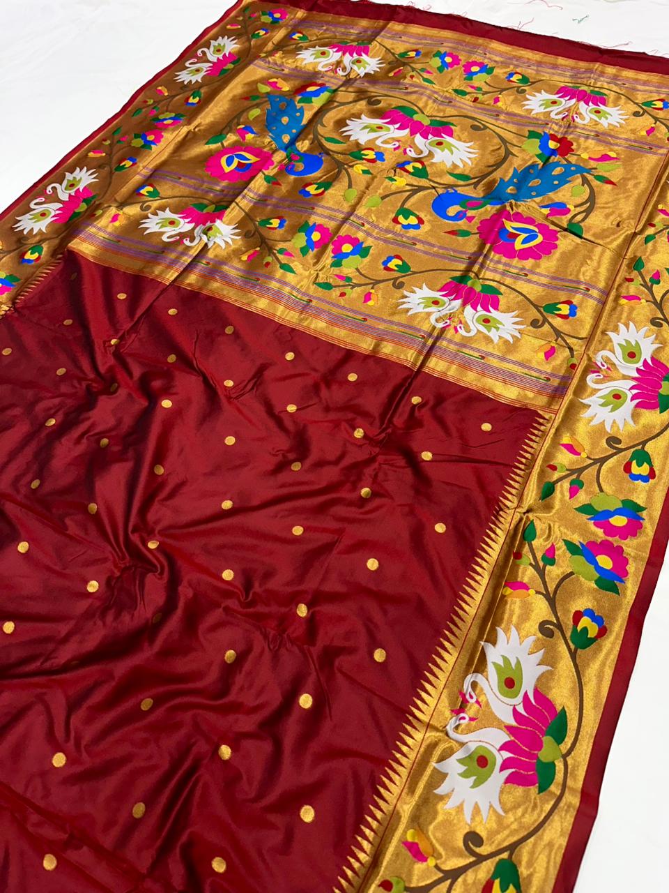 Rajhuns Paithani Saree