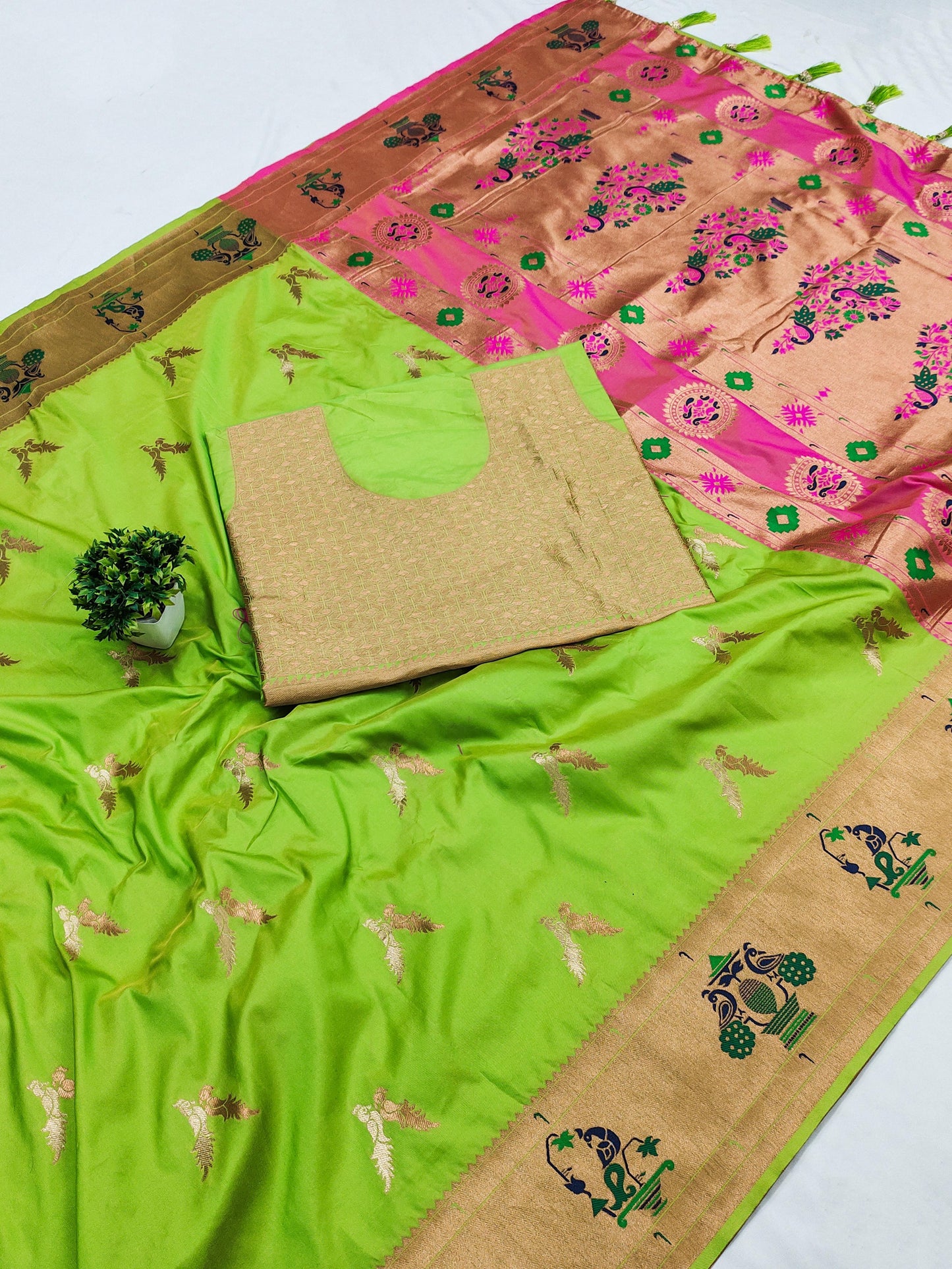 Akshada Paithani Saree