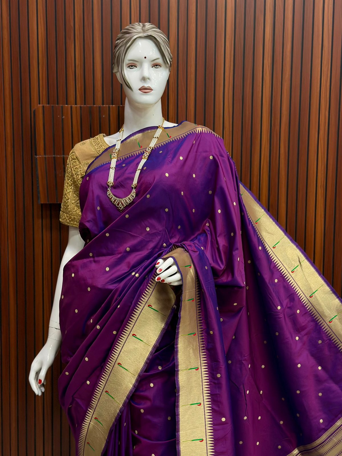 Premium Muniya Paithani Saree