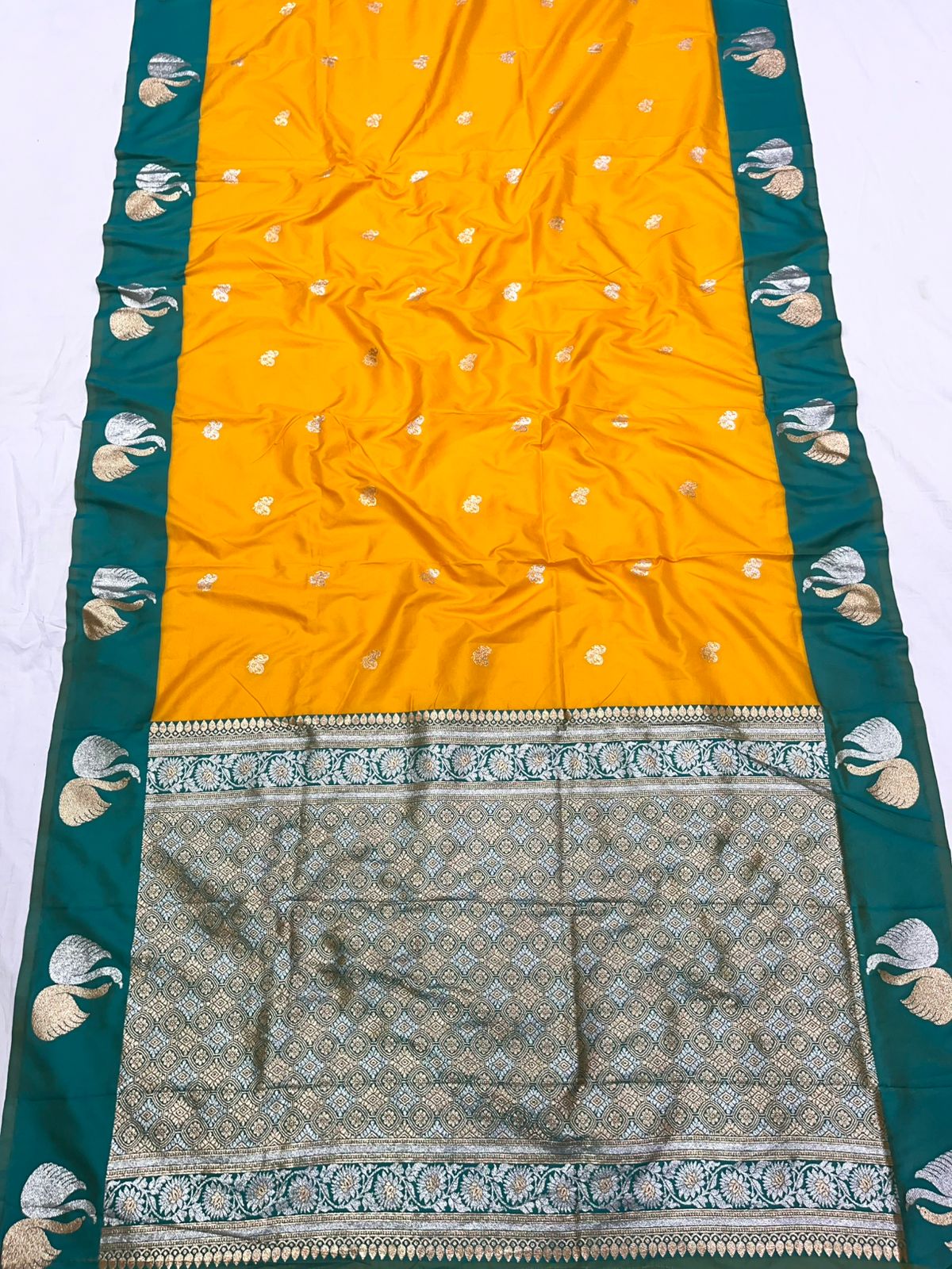 Swan Paithani Saree