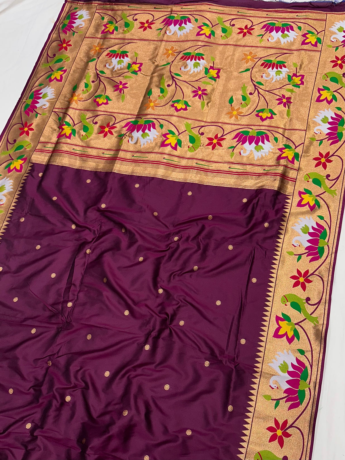 Rajhans paithani saree