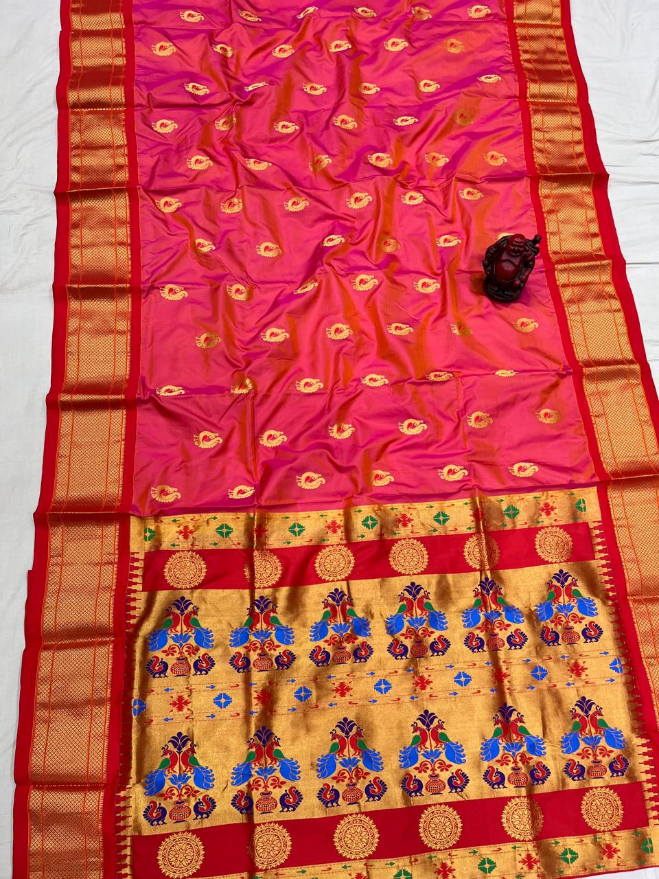 Mina Kadiyal Border Paithani Saree