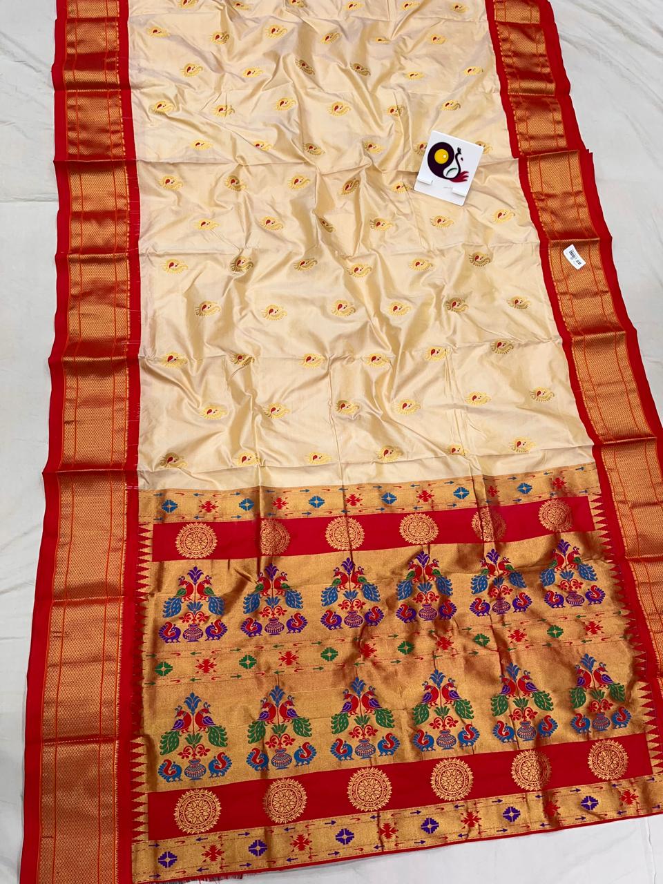 Mina Kadiyal Border Paithani Saree