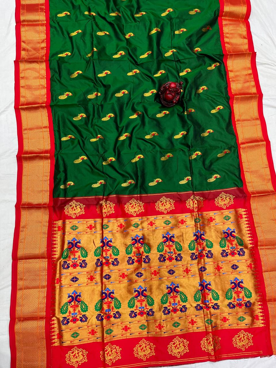 Mina Kadiyal Border Paithani Saree