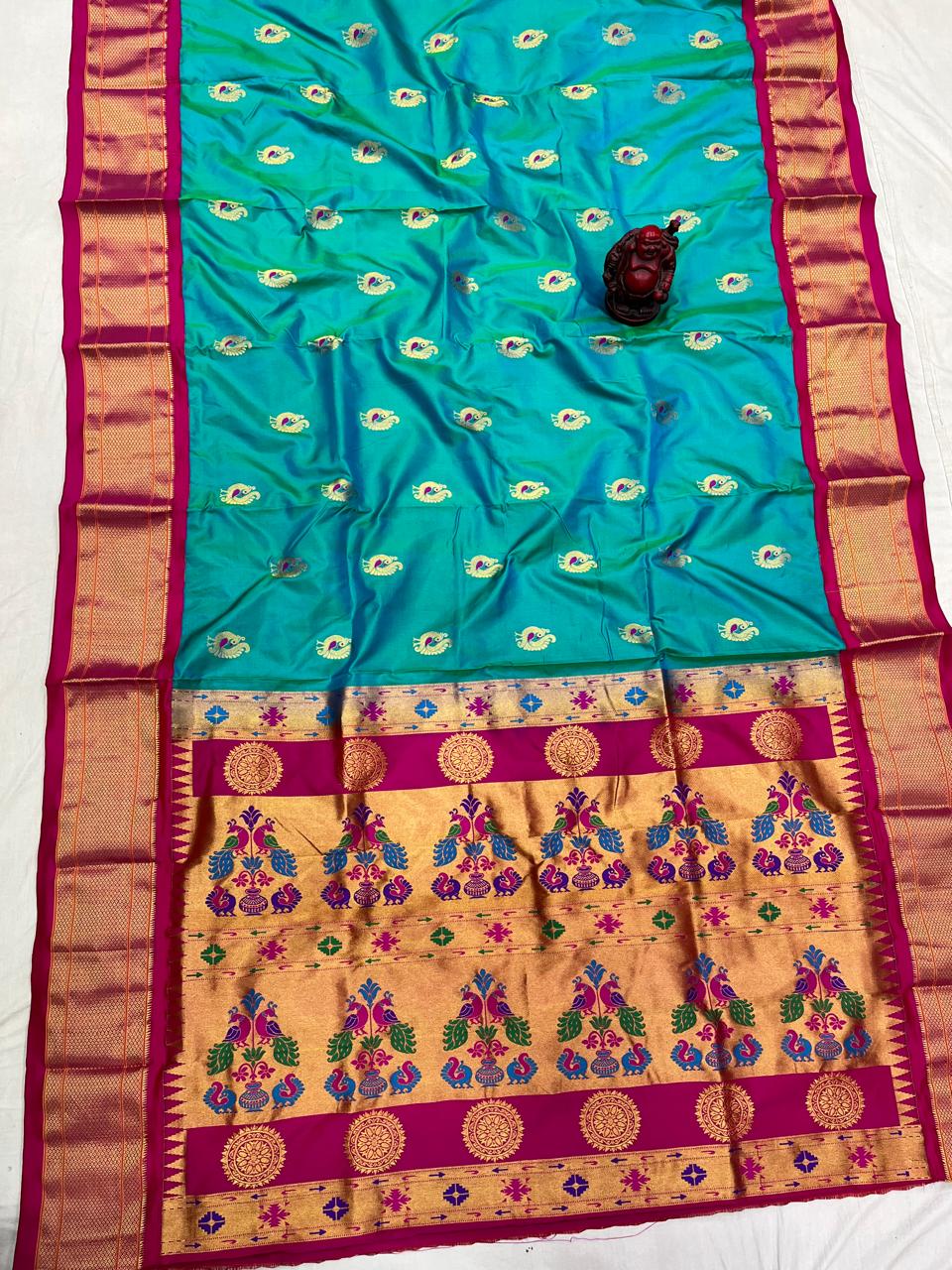Mina Kadiyal Border Paithani Saree