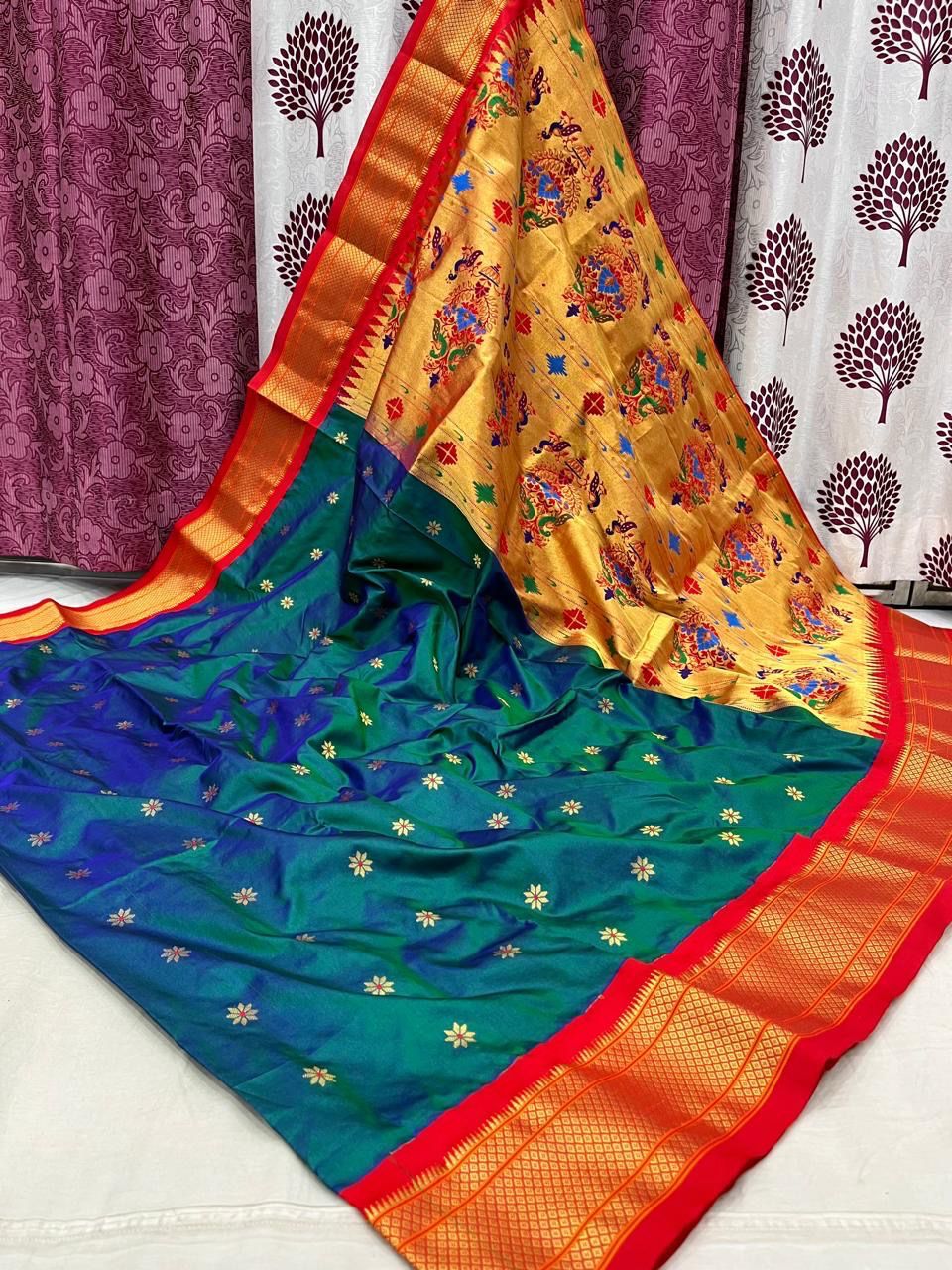 Kadiyal Border Paithani Saree