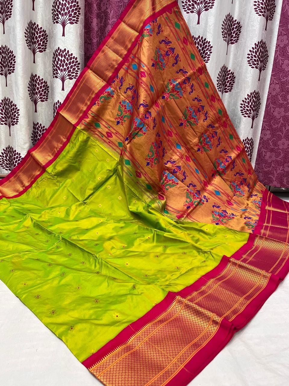 Kadiyal Border Paithani Saree