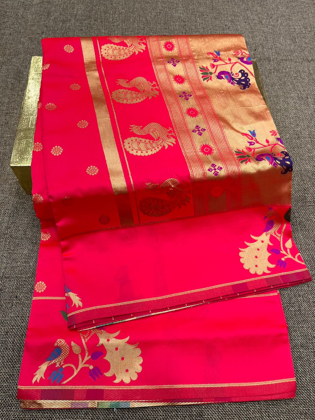 Avni Paithani