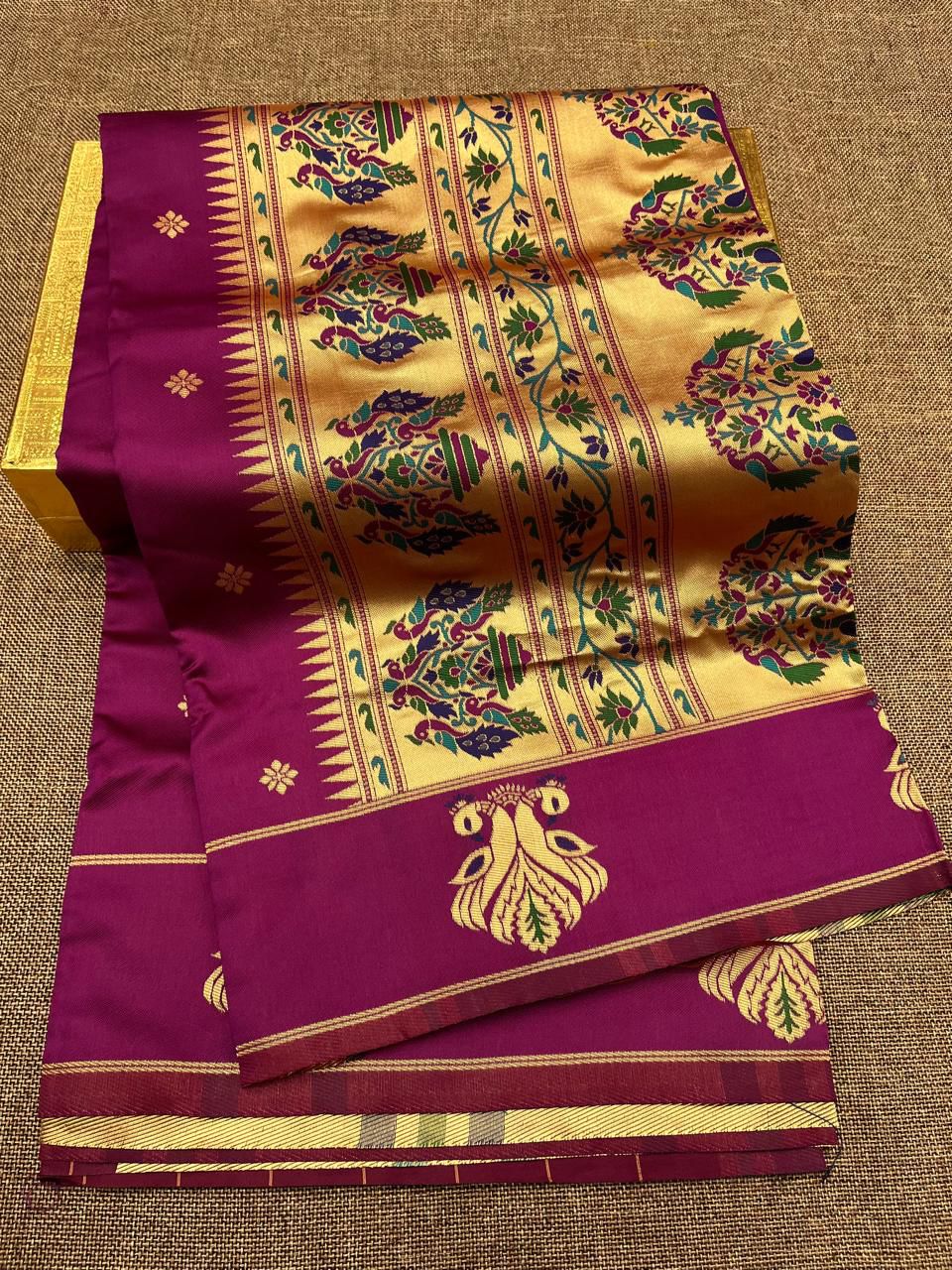 Avni Paithani