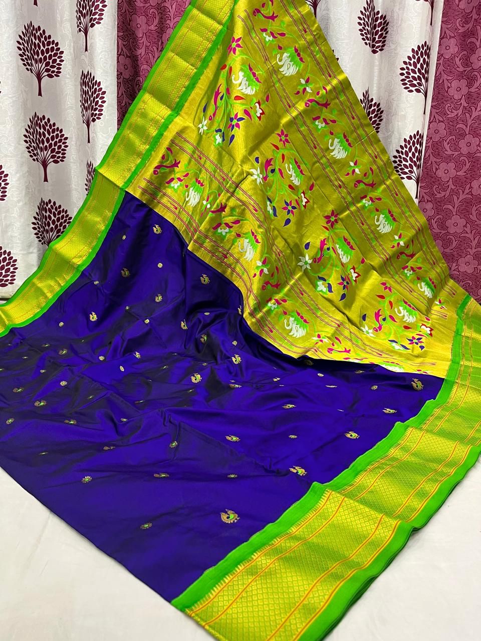 Rajhauns Kadiyal Border Paithani Saree