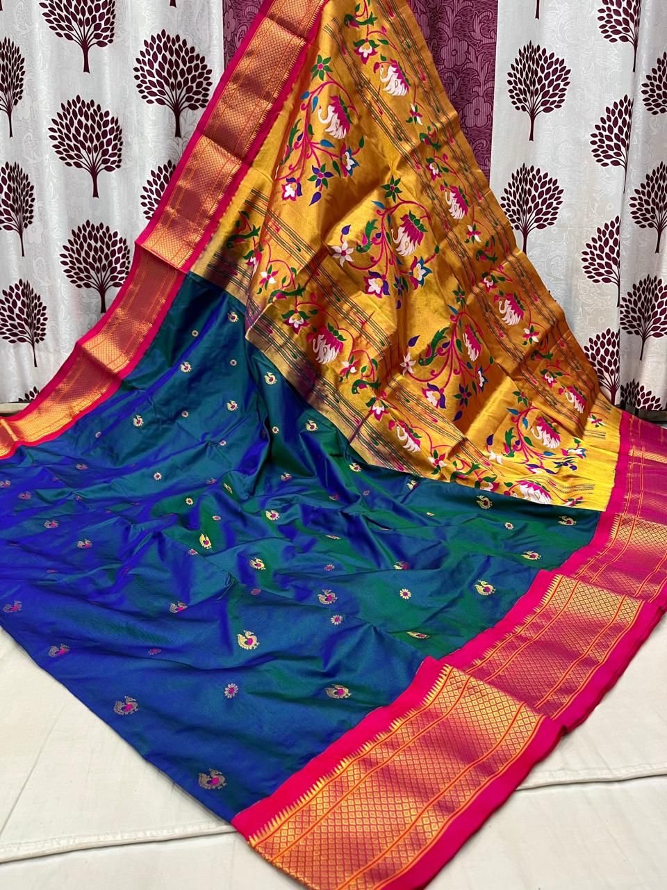 Rajhauns Kadiyal Border Paithani Saree