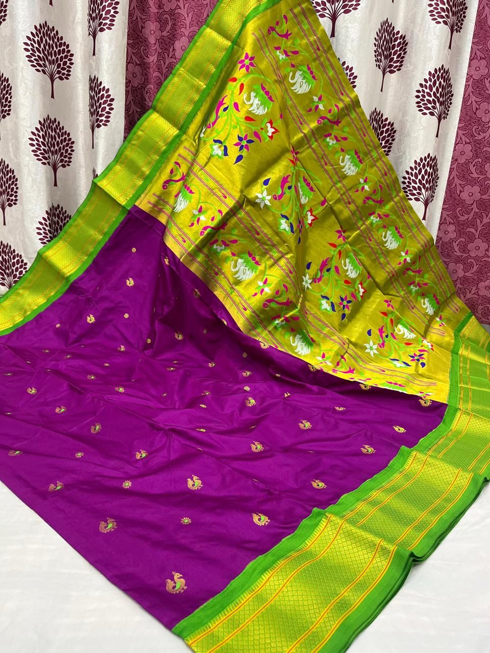 Rajhauns Kadiyal Border Paithani Saree