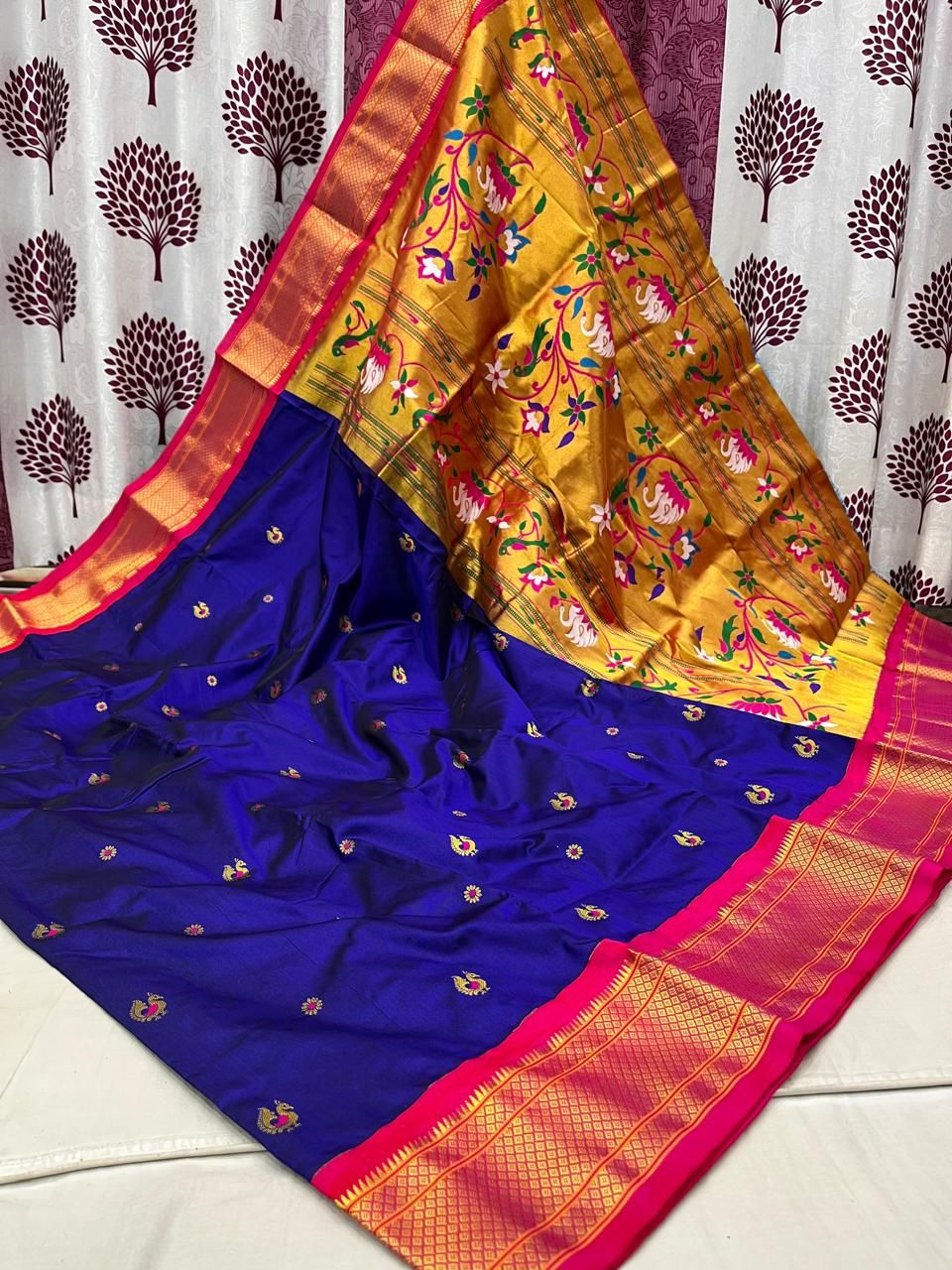 Rajhauns Kadiyal Border Paithani Saree