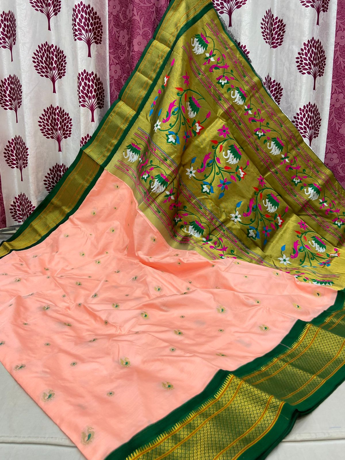 Rajhauns Kadiyal Border Paithani Saree