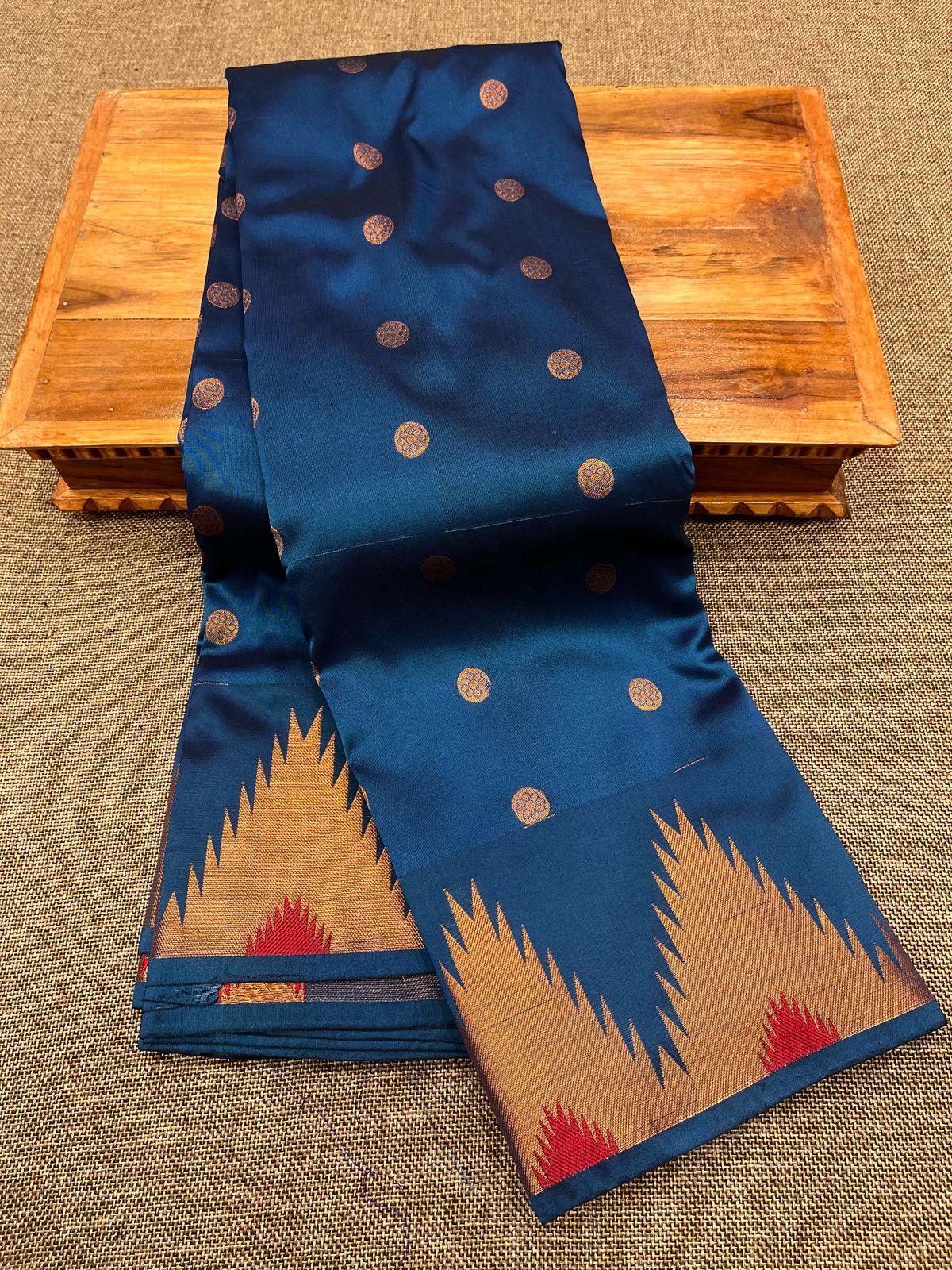 Gadwal Premium Saree