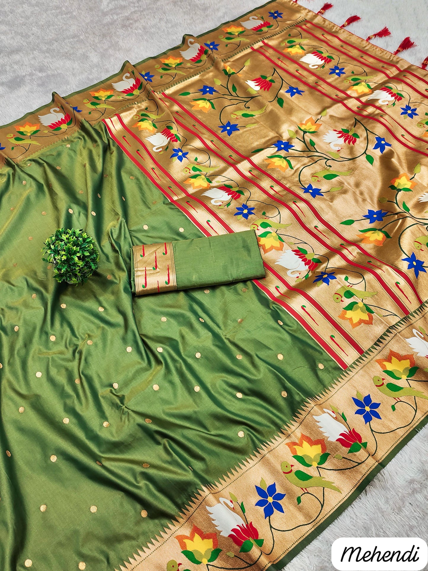Rajhauns Soft Silk Saree