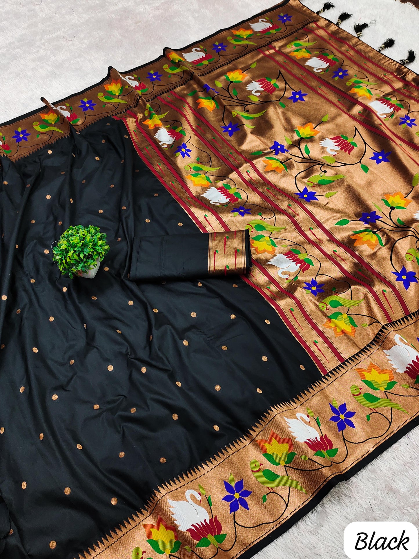 Rajhauns Soft Silk Saree