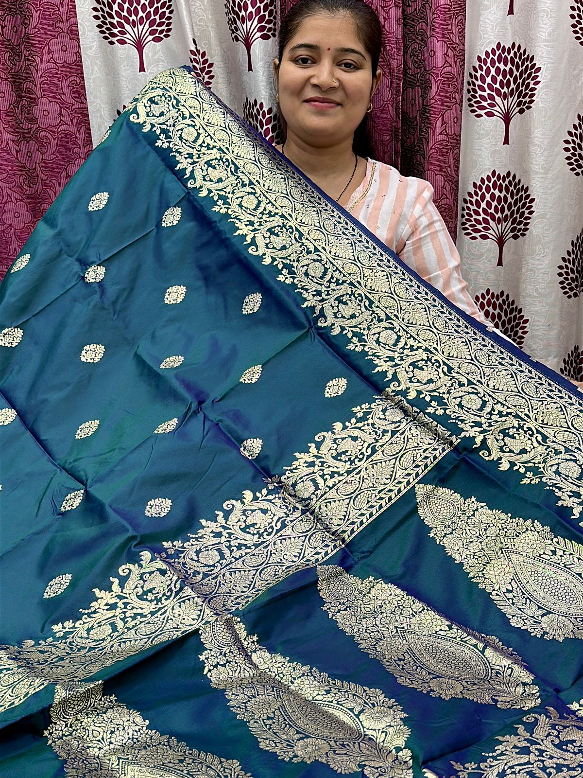 Takshashila Paithani