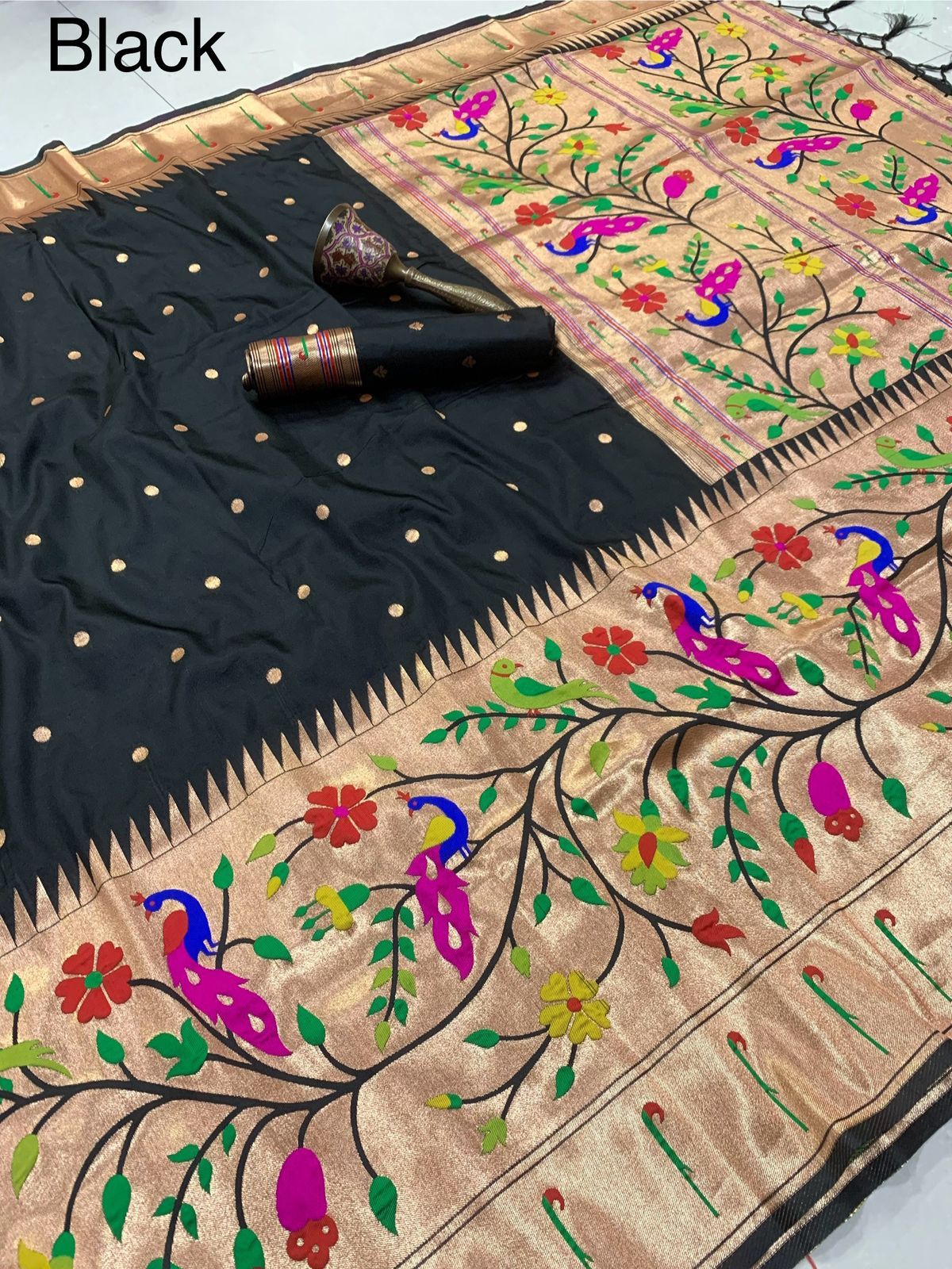 Big Border Peacock Paithani
