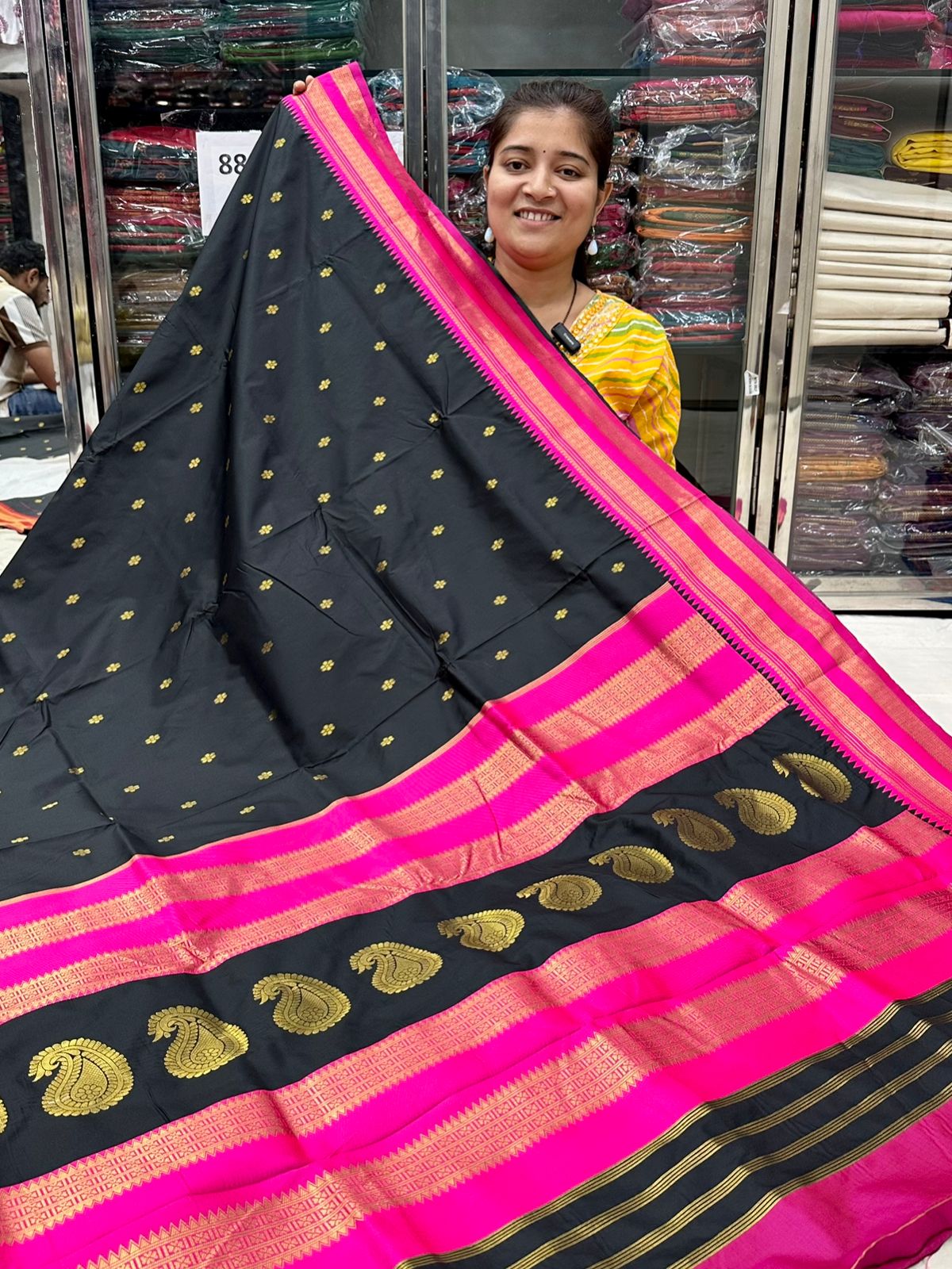 Semi Narayanpeth Saree