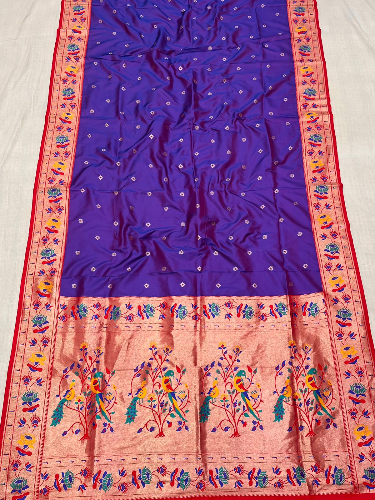 Lotus Border Paithani