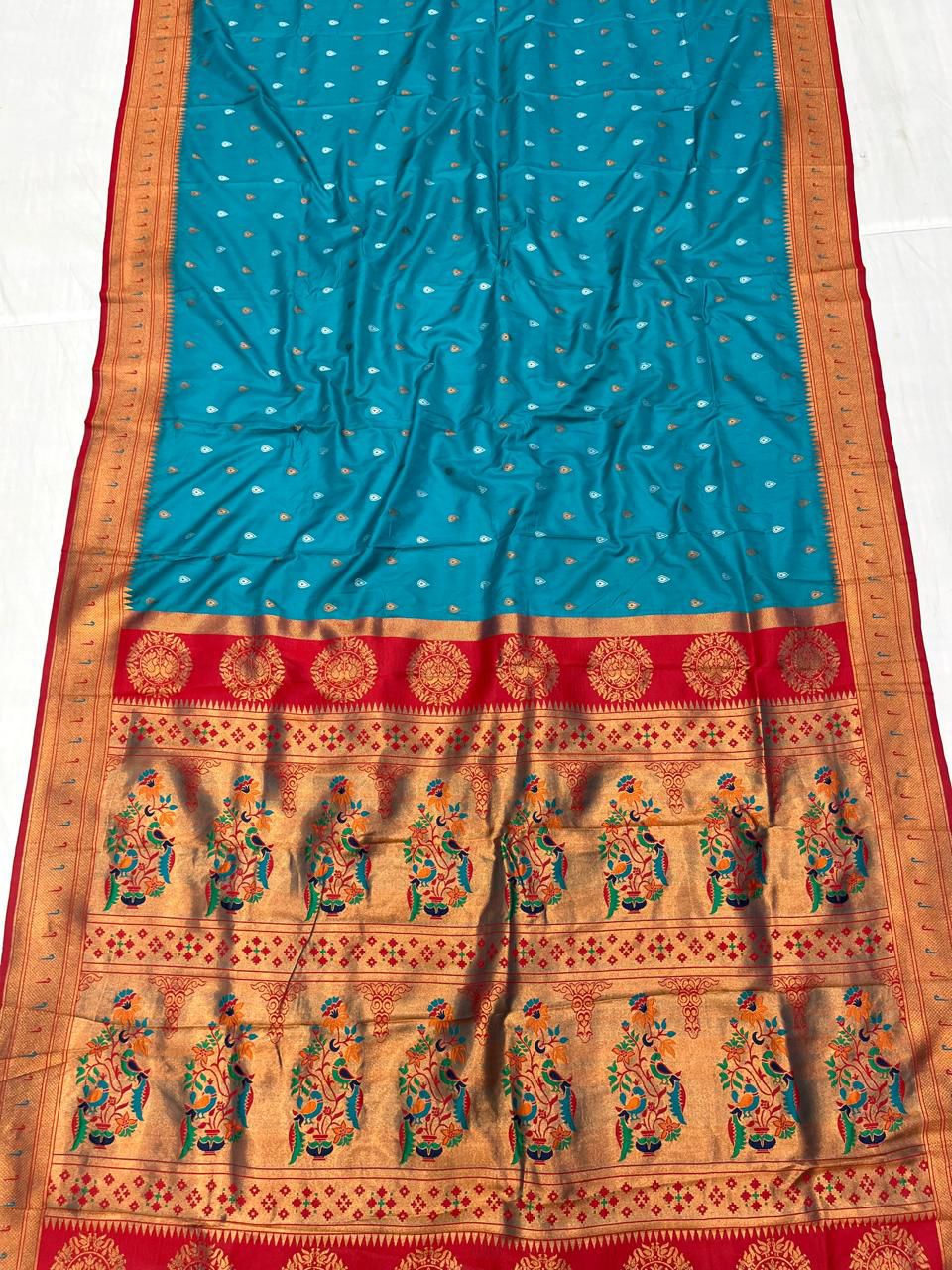 Muniya Border Paithani