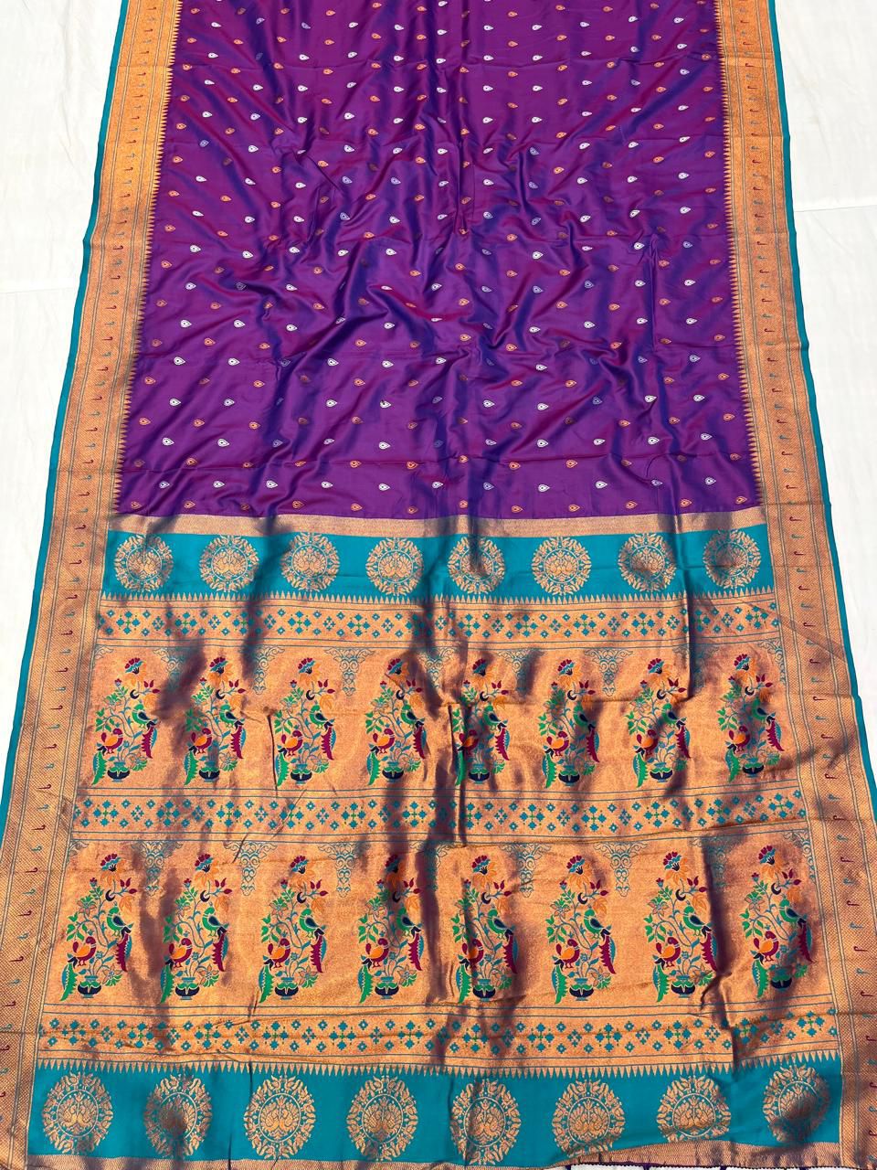 Muniya Border Paithani