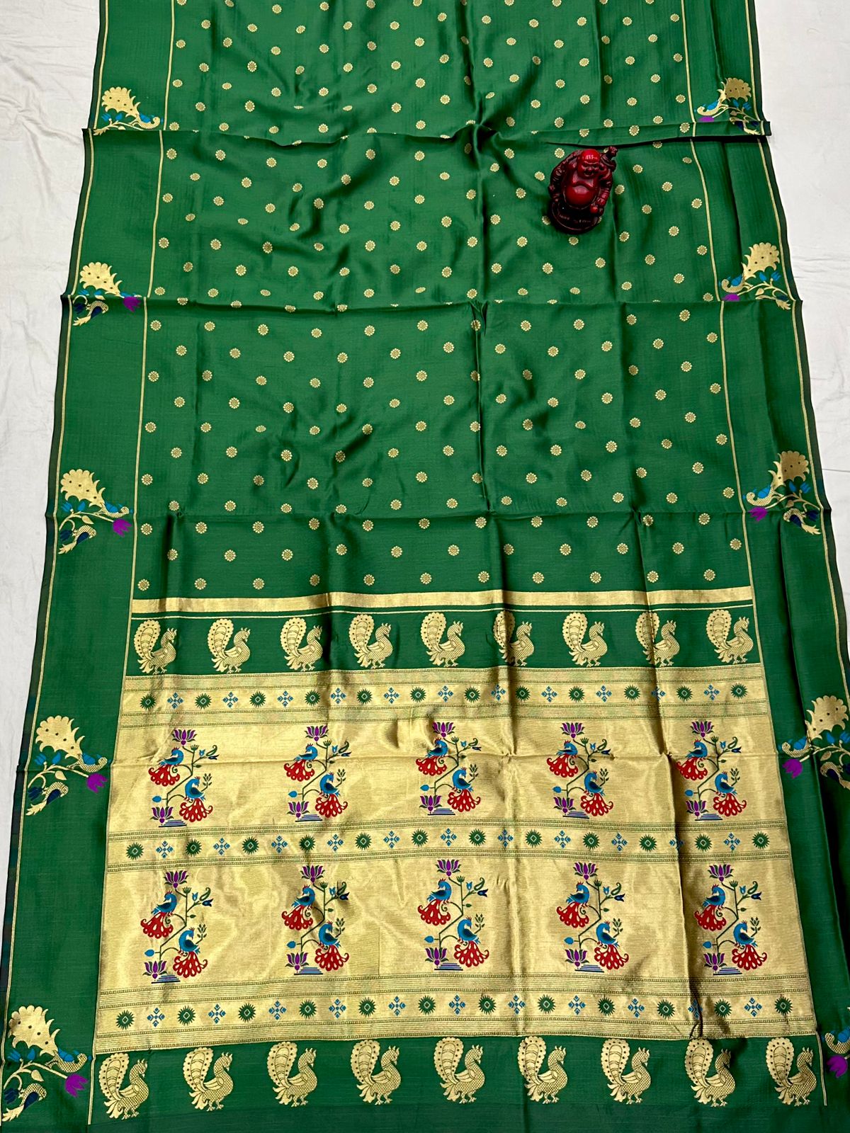 Avni Paithani