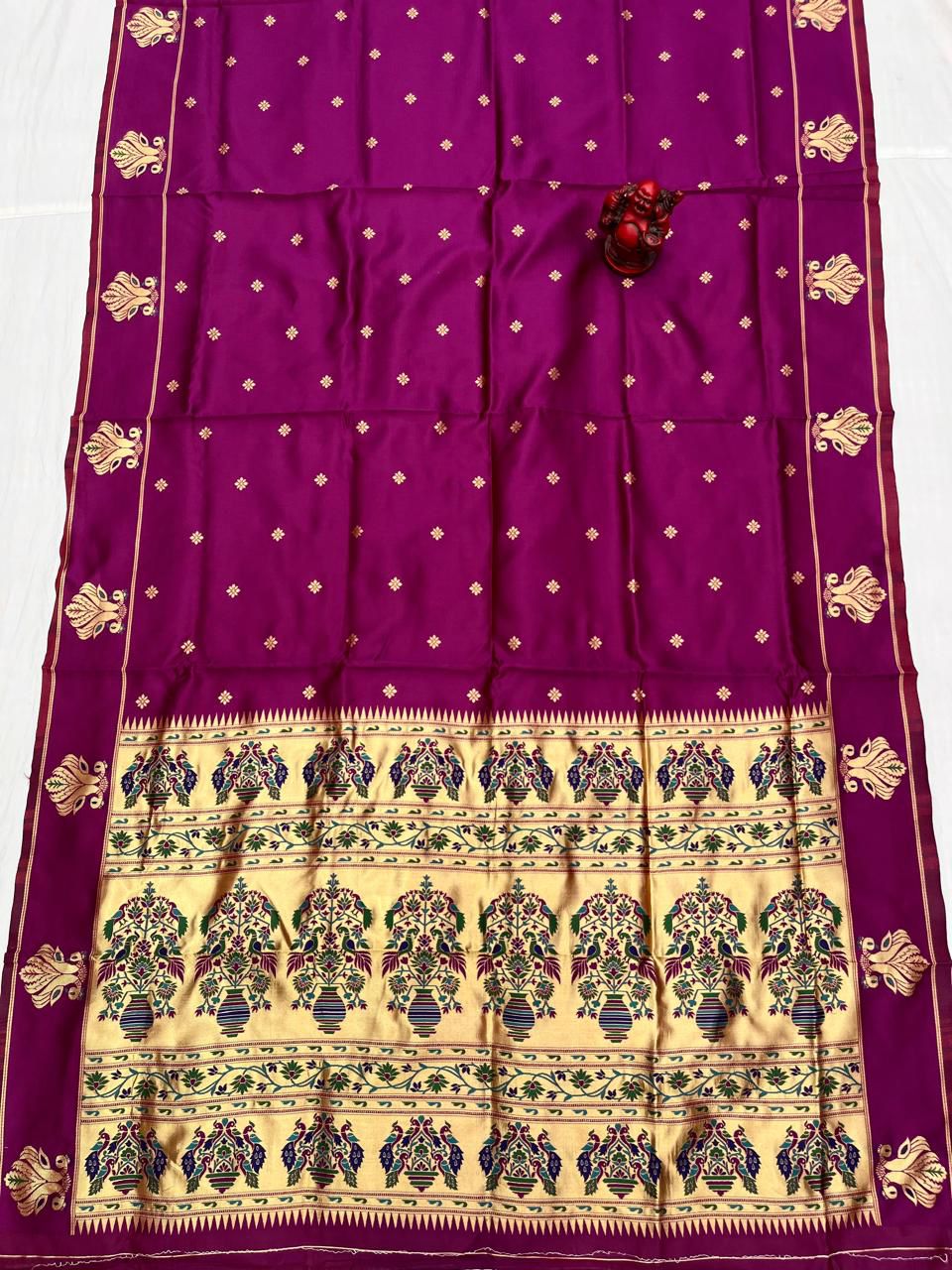 Avni Paithani