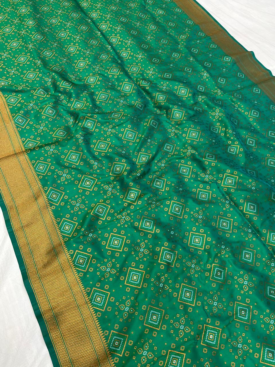 Bandhani Paithani Saree