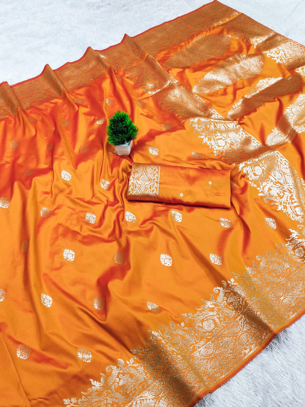Takshashila Paithani
