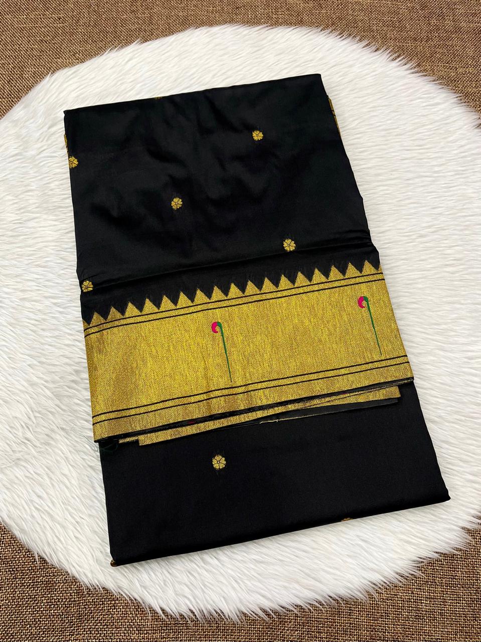 Muniya Paithani Saree