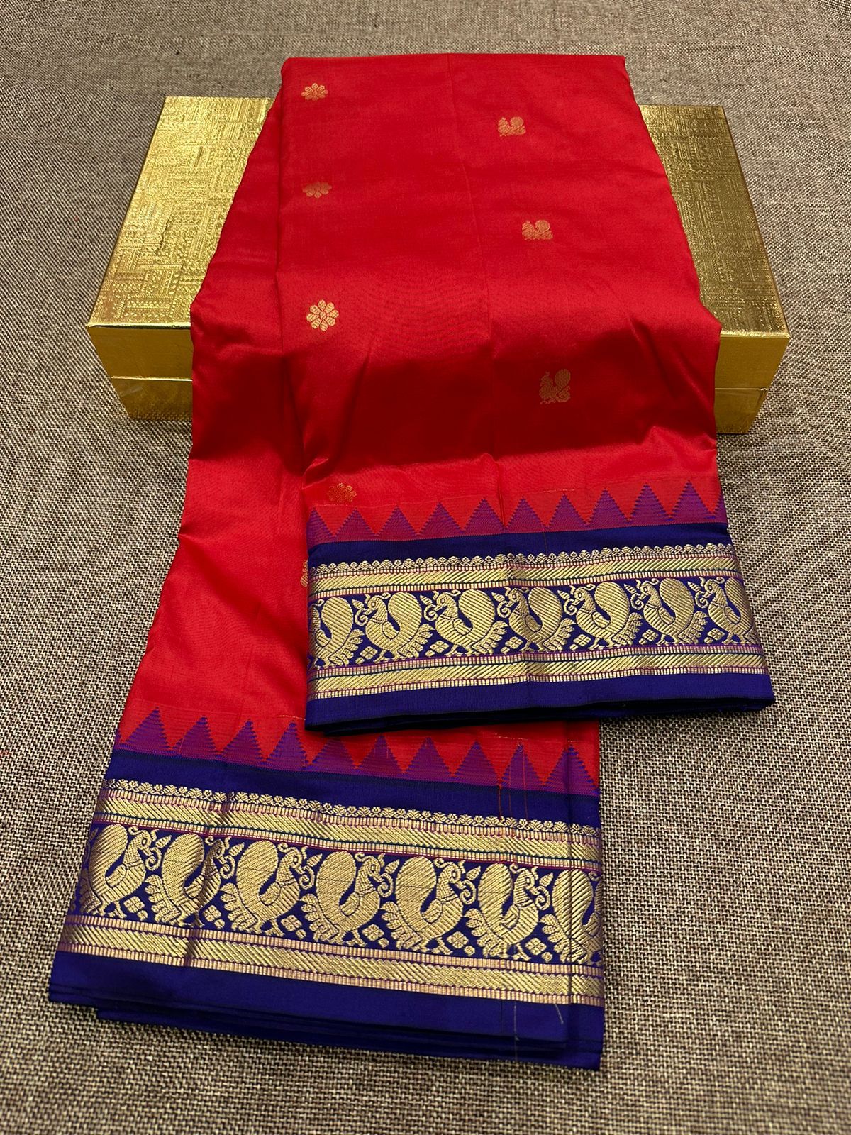 Gadwal Saree