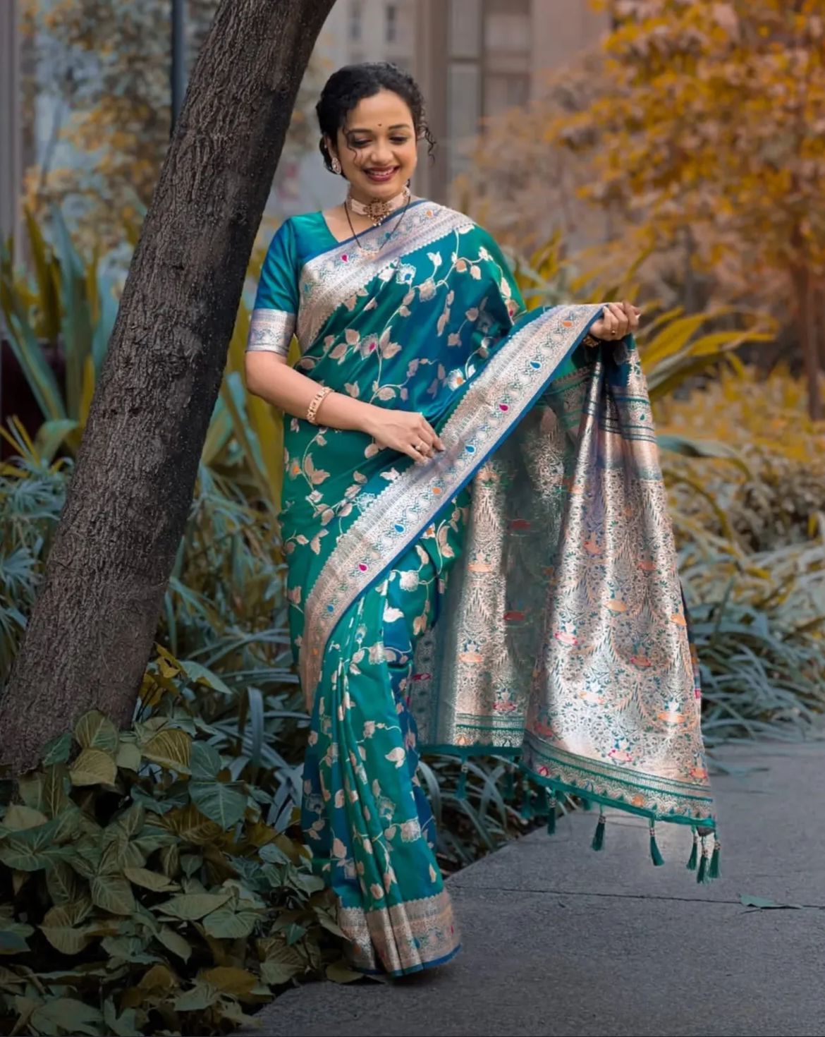 Soft Silk Banarasi Jaal Saree