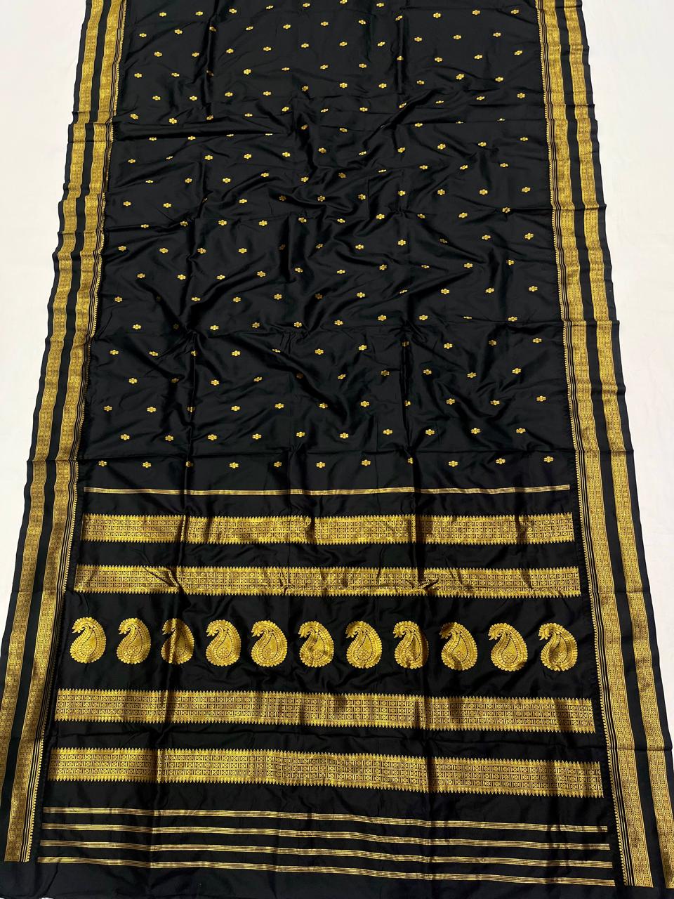 Semi Narayanpeth Saree