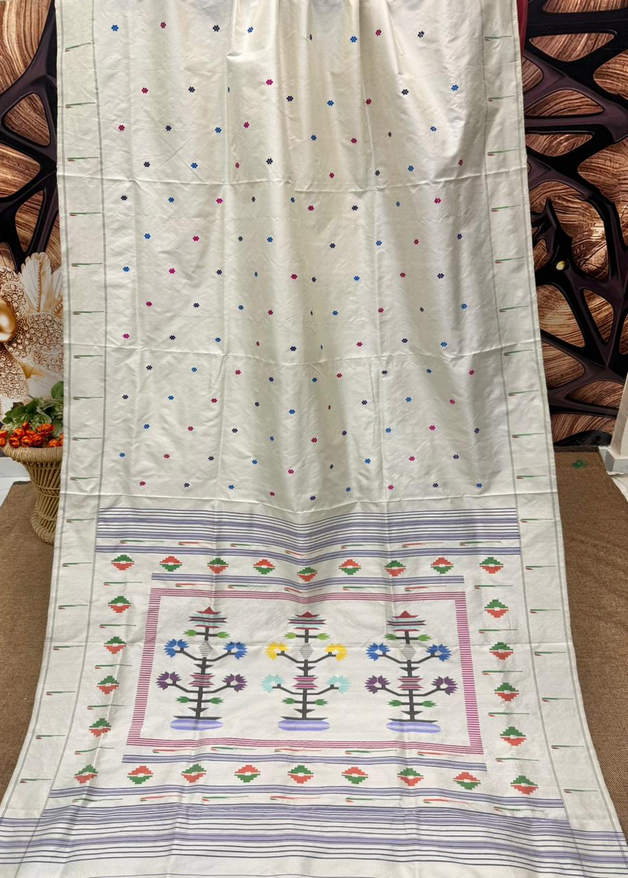 Handwoven Pure Silk Muniya Border Paithani Saree