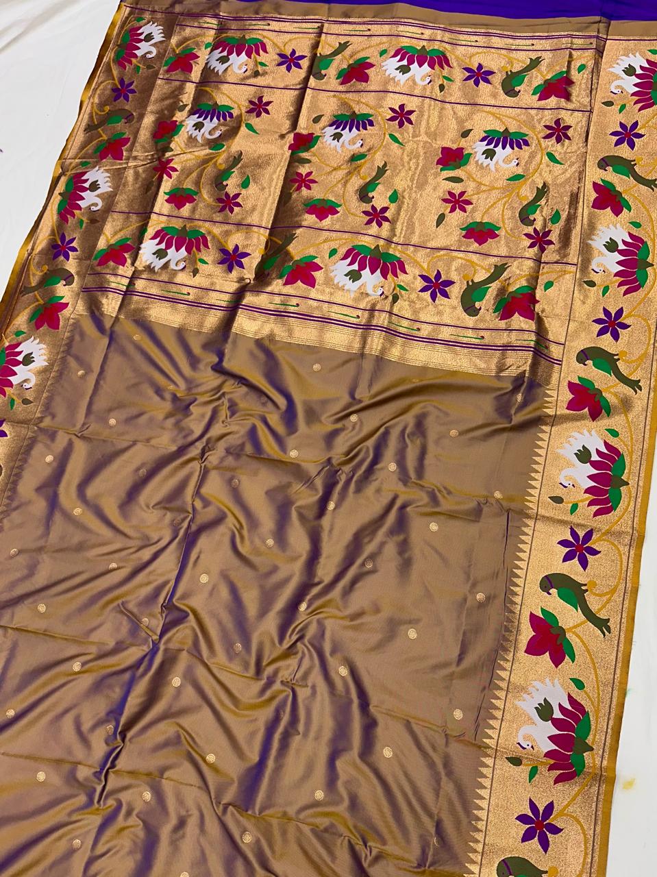 Rajhauns Paithani Saree