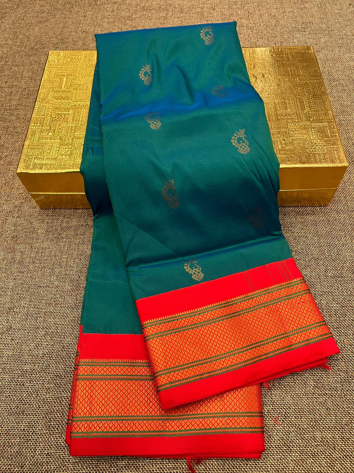 Suhani Nath Paithani