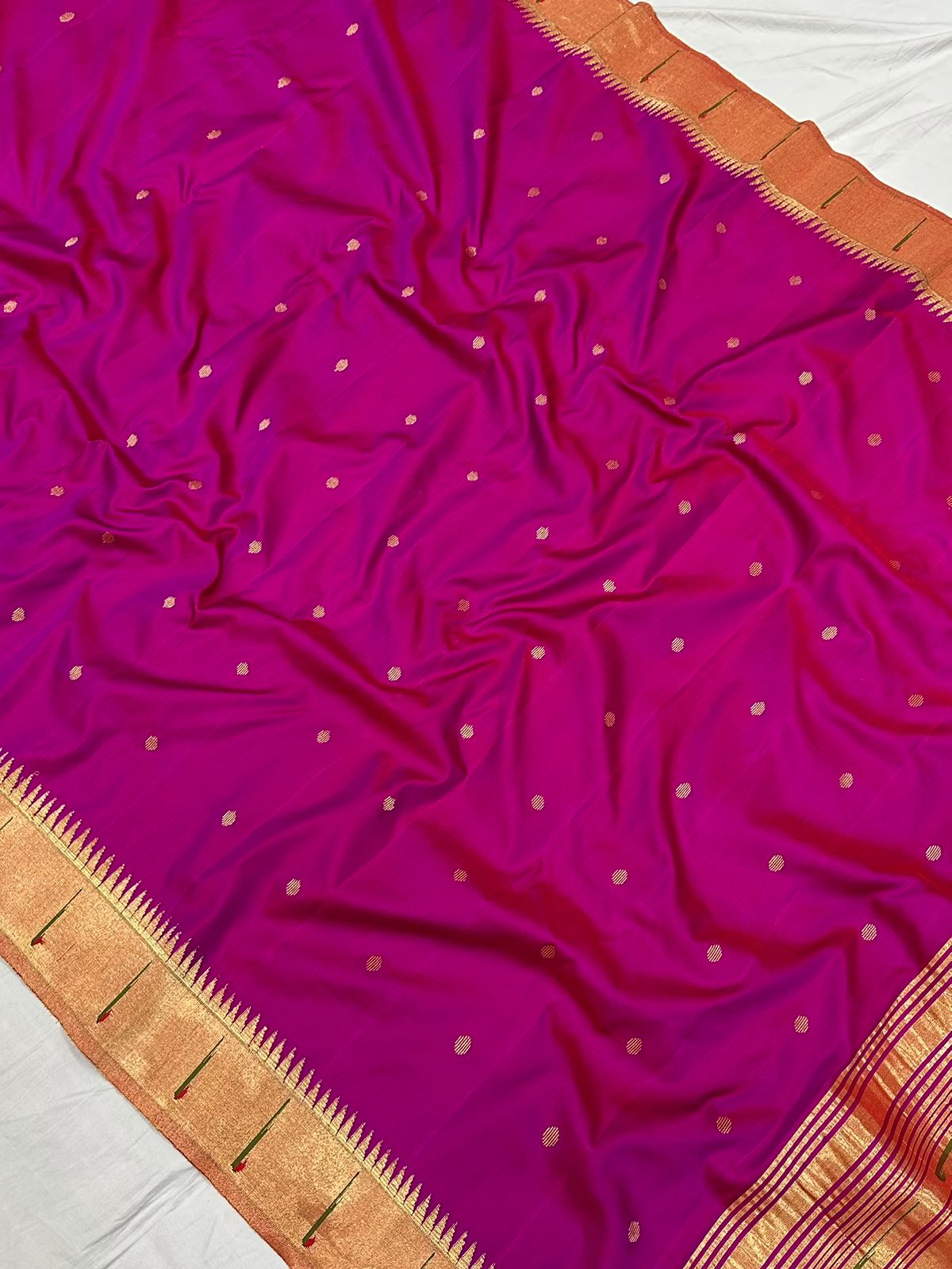 Handwoven Muniya Border Paithani Saree