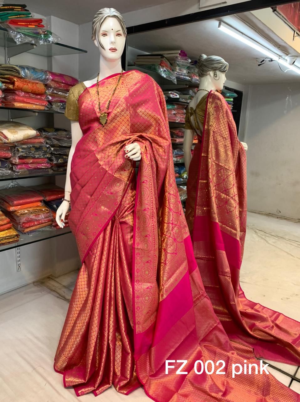 Pink Soft Silk Saree With Gold Zari Border – Priyanjalii Saree